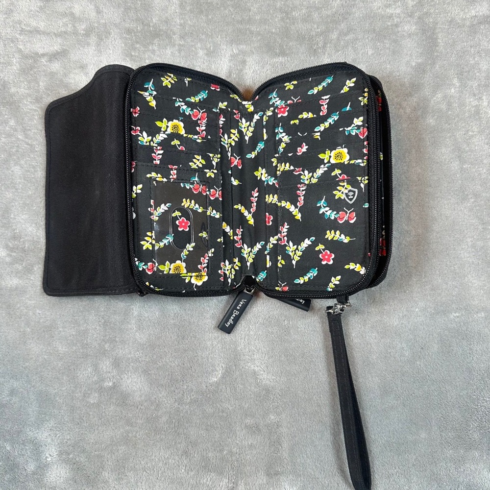 Vera Bradley RFID All In Wristlet Black Performance Twill Floral - Picture 5 of 12